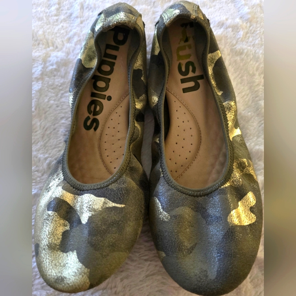 Womens Gold & Green Camouflage Design  Ballet Flats by HushPuppies Sz 7.5